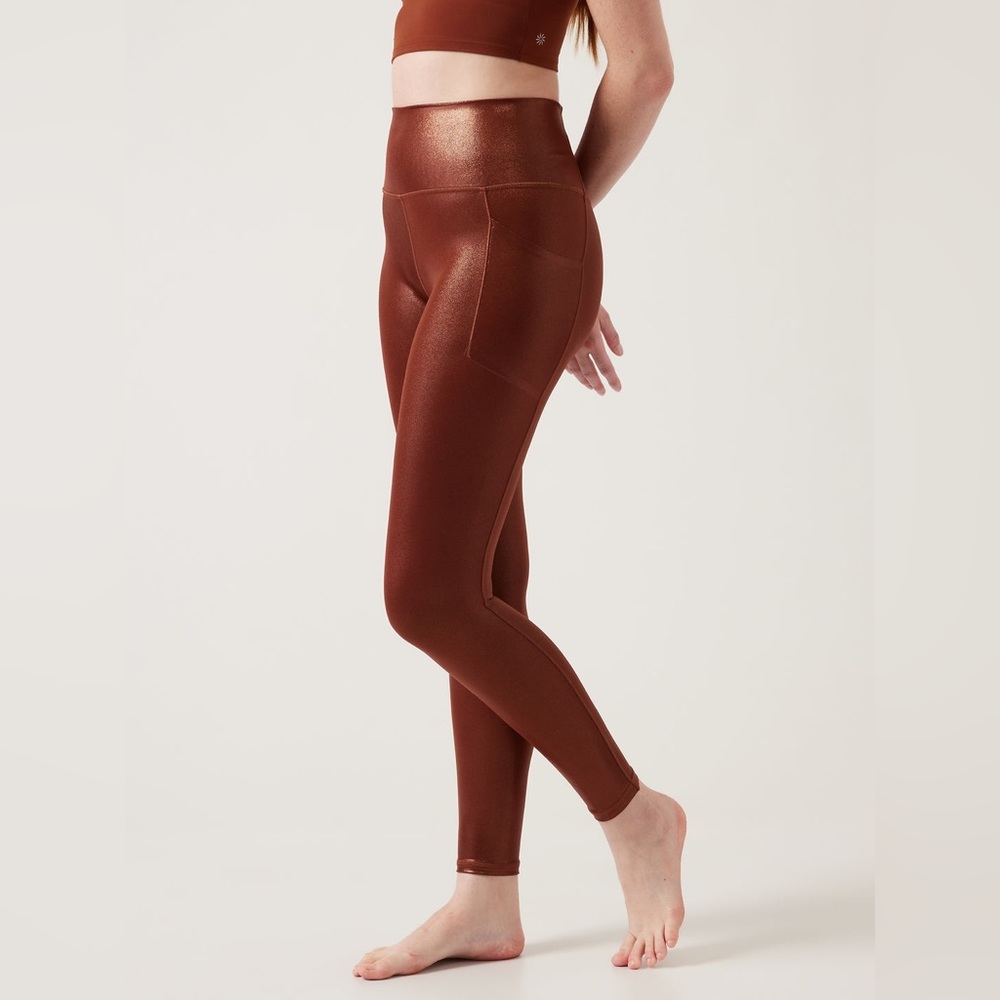Athleta Salutation Stash Shine Tight Ancient Mahogany Foul